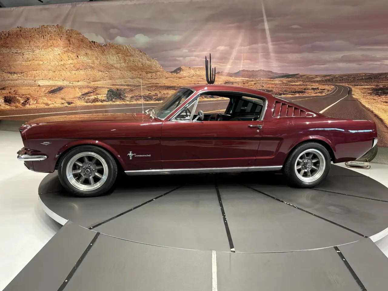 Ford Mustang Fastback, foto 9