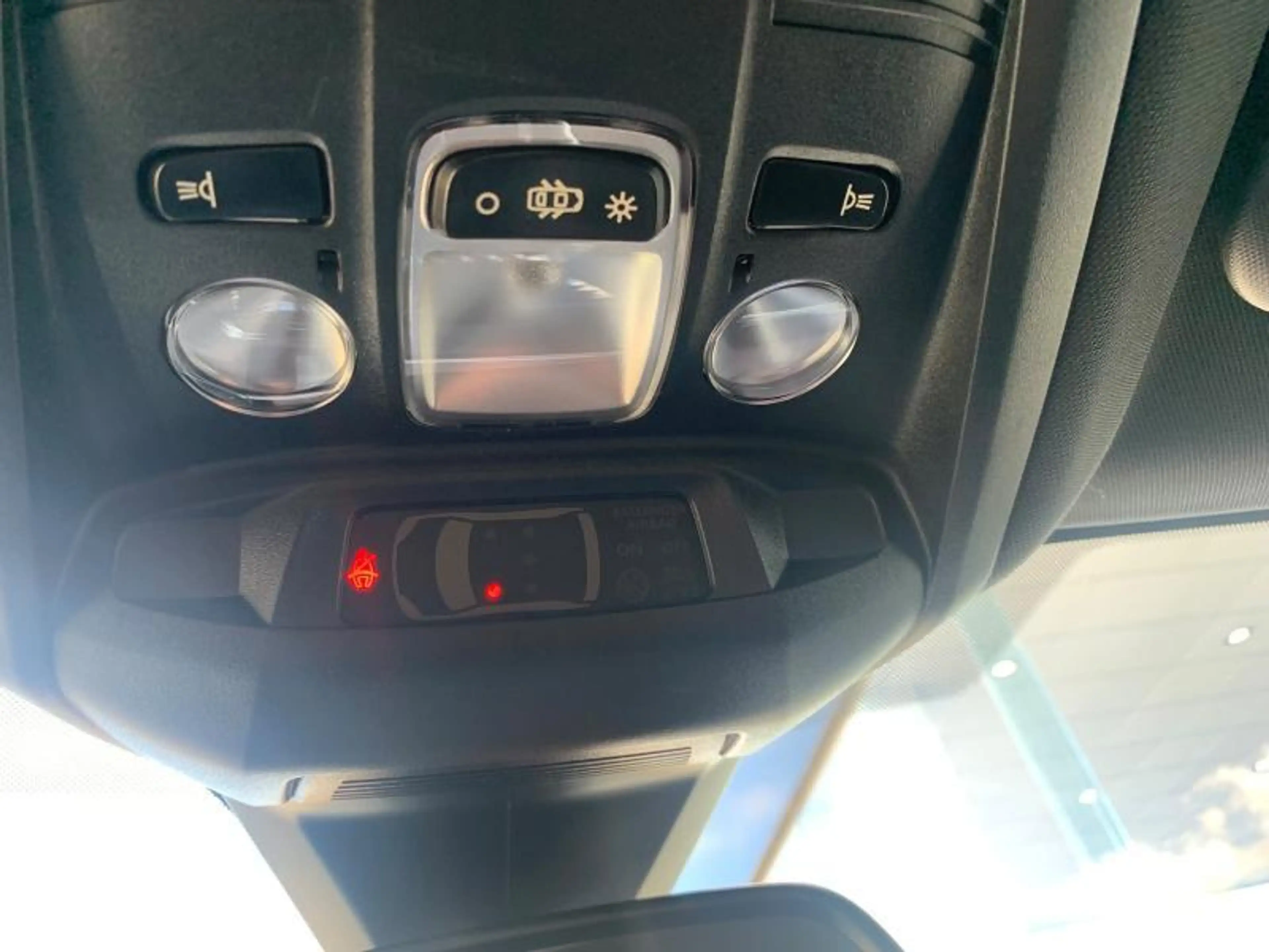 Peugeot 3008 ALLURE PACK GARANTIE 48 MOIS — photo 10