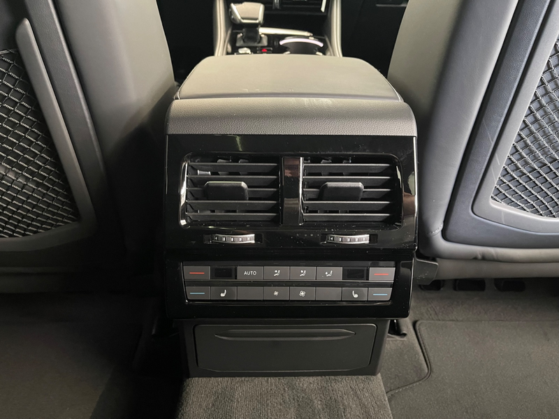 Volkswagen Touareg 3.0 TDI 4Mo R-Line*Voll*Sthz*ACC*22 Zoll — photo 14