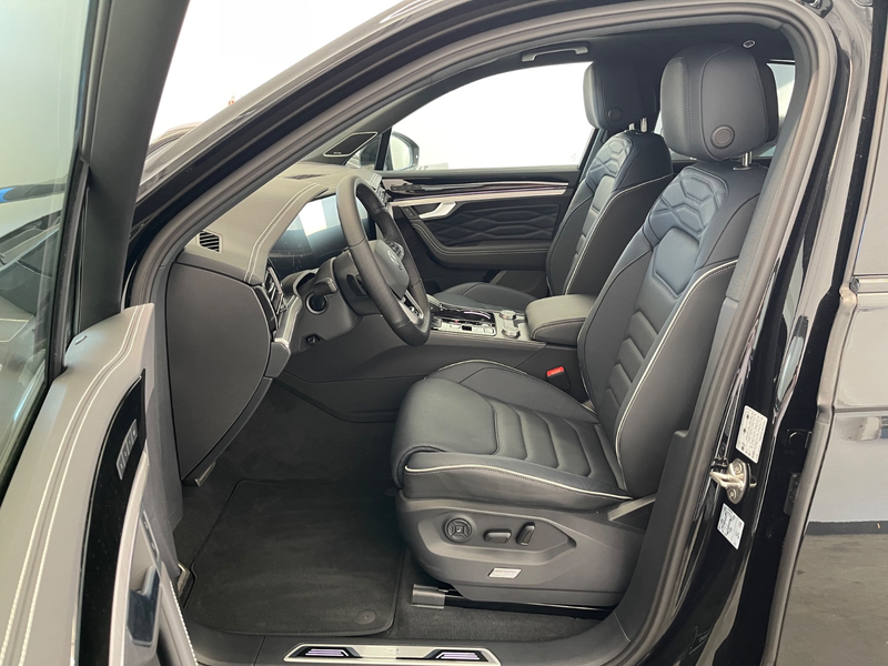 Volkswagen Touareg 3.0 TDI 4Mo R-Line*Voll*Sthz*ACC*22 Zoll — photo 7