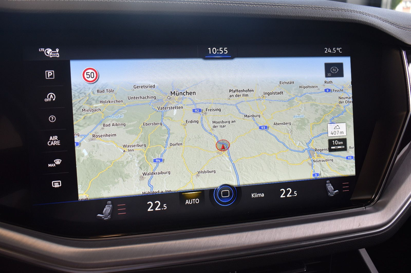 Volkswagen Touareg V6 3.0TDI Elegance 4Motion LED~VirtC~ACC — photo 14