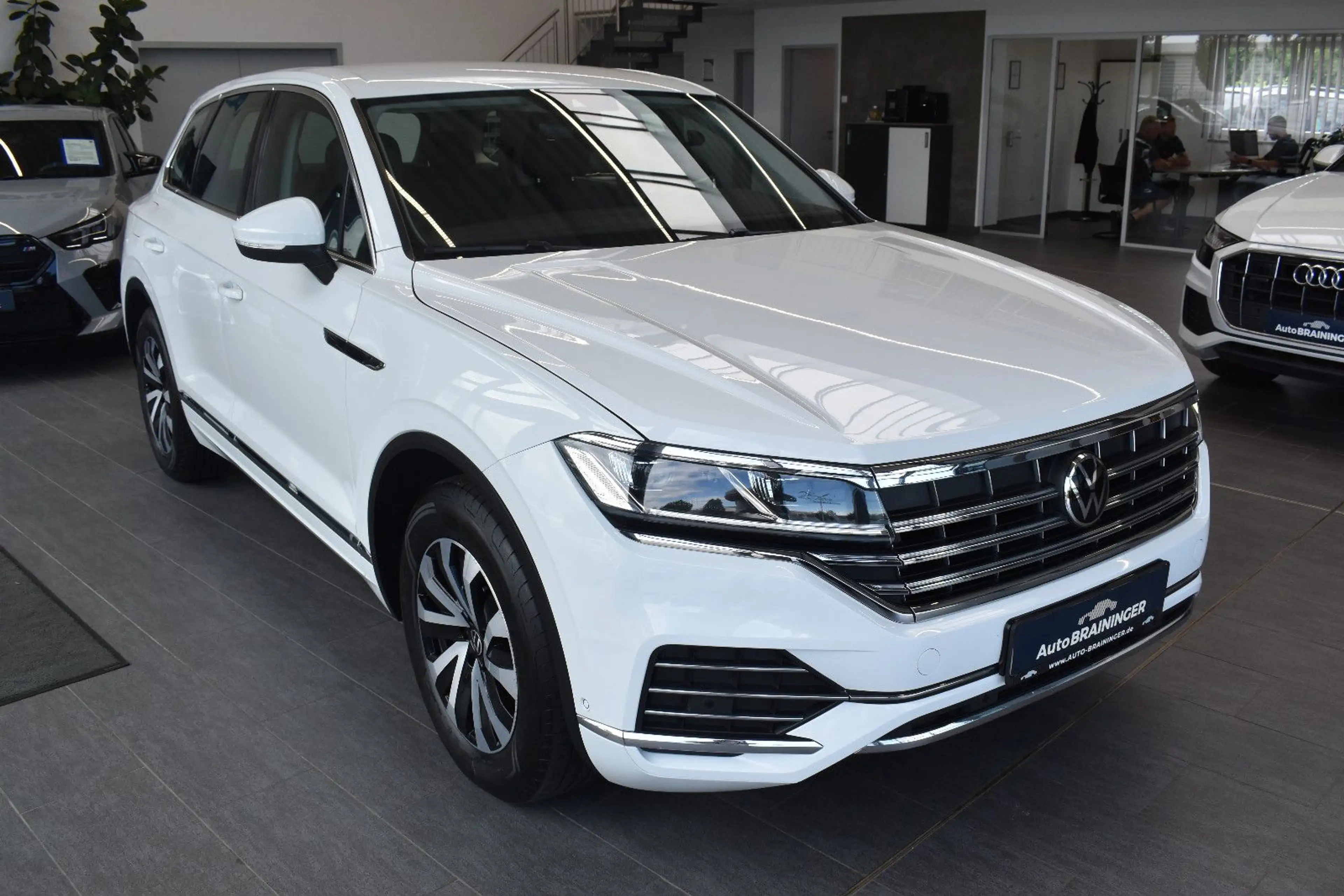 Volkswagen Touareg V6 3.0TDI Elegance 4Motion LED~VirtC~ACC — photo 5