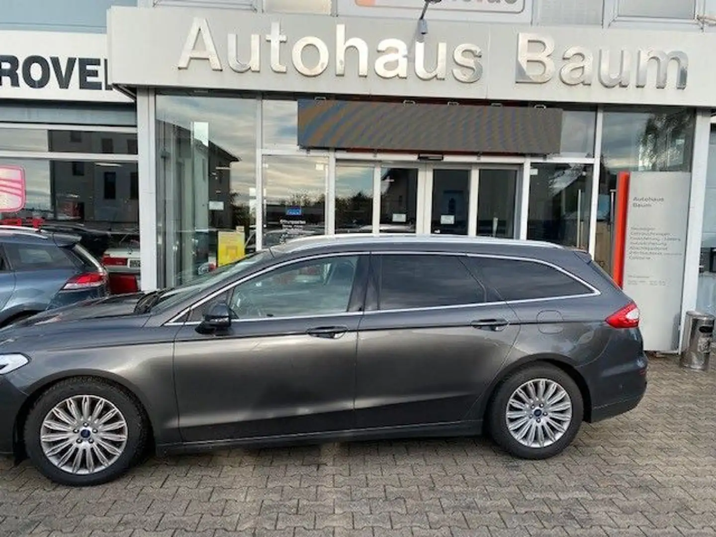 Ford Mondeo Turnier Titanium Grau - 1