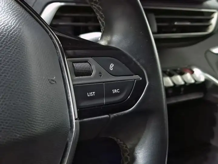 Peugeot 5008 2023, foto 20