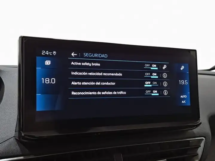 Peugeot 5008 2023, foto 23