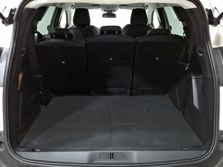 Peugeot 5008 2023, foto 9