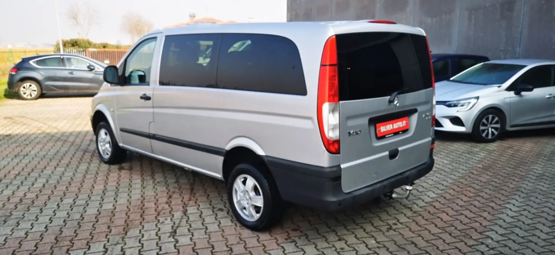 Mercedes-Benz Viano 2.2 CDI 4Matic - Allestimento VAN Silber - 2