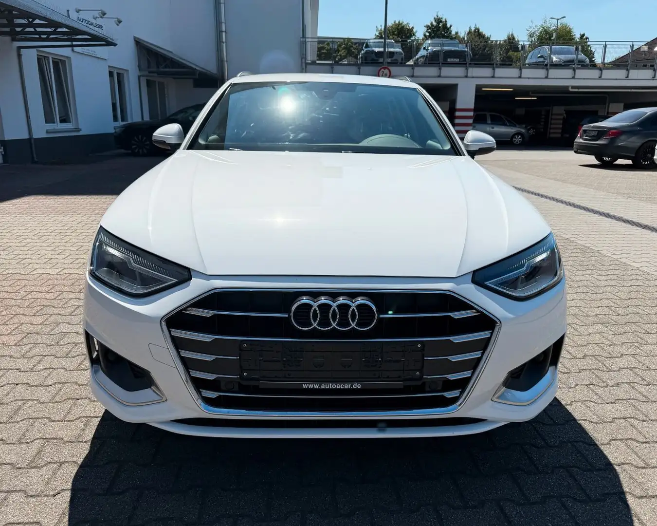 Audi A4 Avant 35 TDI advanced S-Tronic LED/SHZ/1HAND Blanc - 2