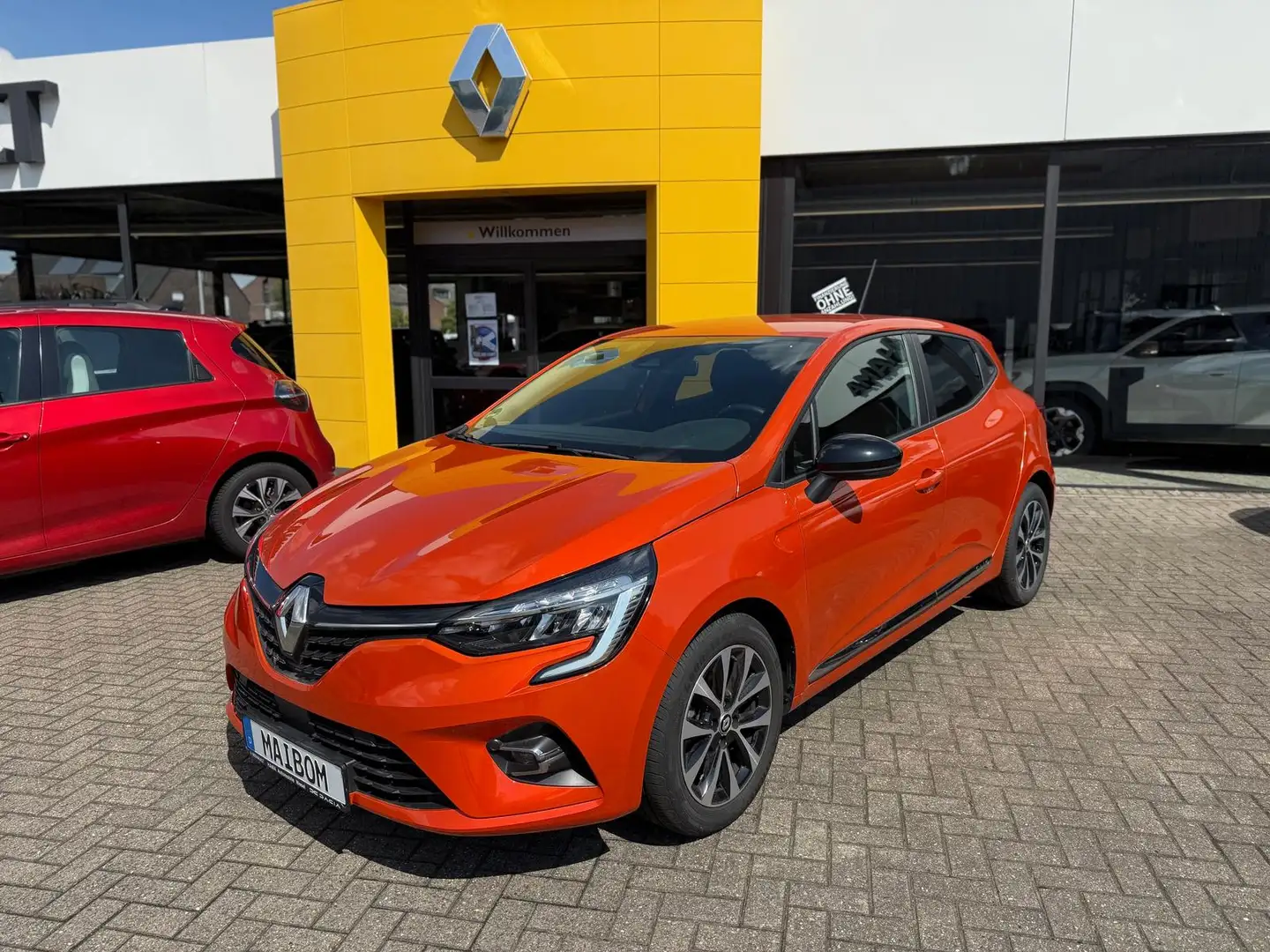 Renault Clio 1.0 TCE Orange - 1