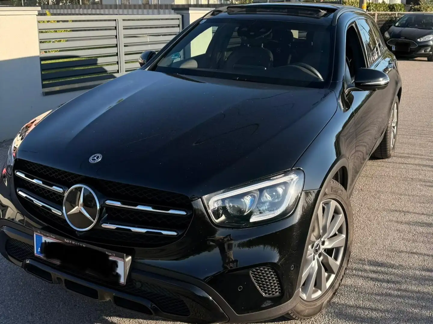 Mercedes-Benz GLC 200 GLC 200 Aut. Schwarz - 2