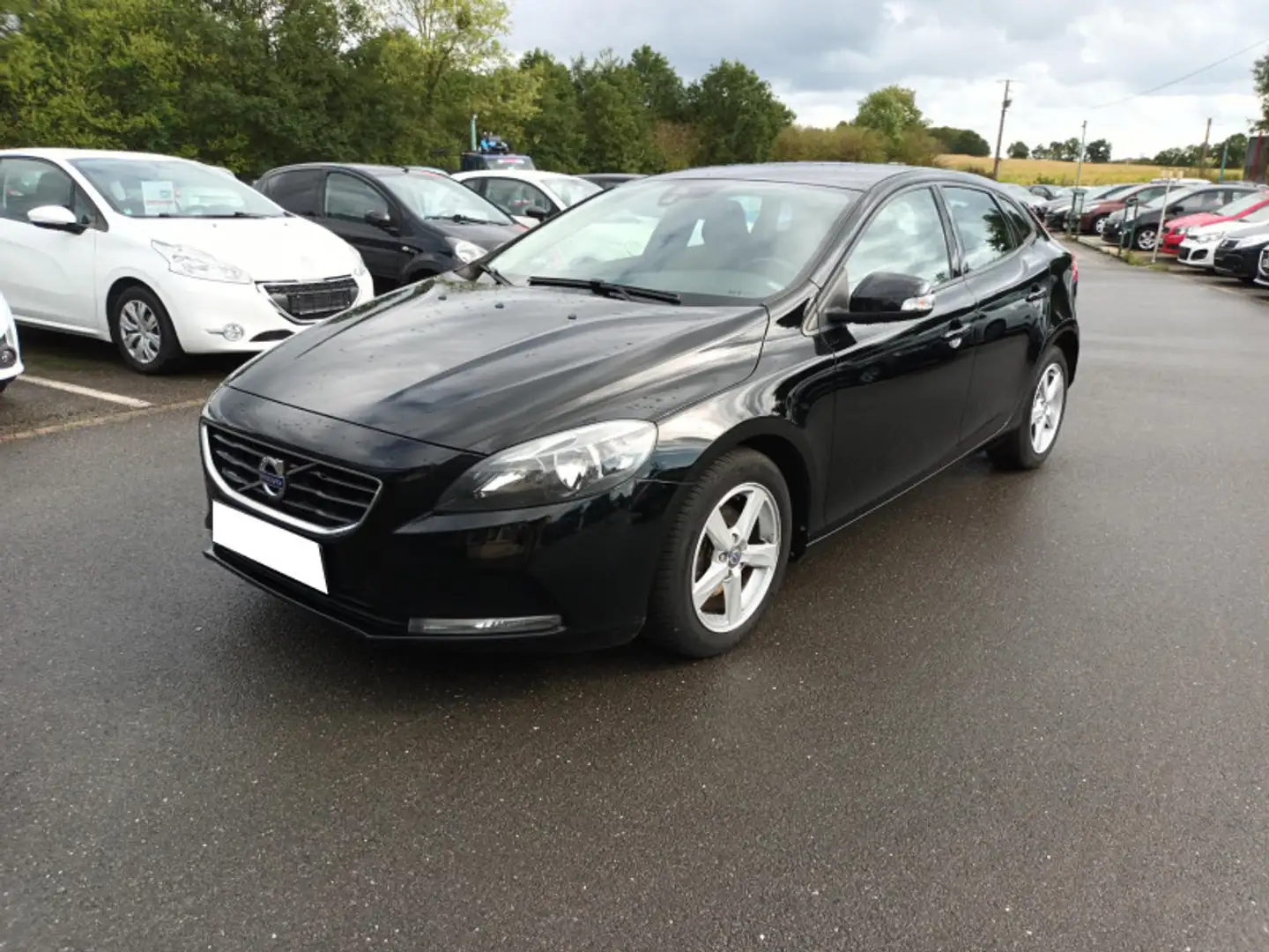 Volvo V40 D2 115CH START\u0026STOP KINETIC Noir - 1