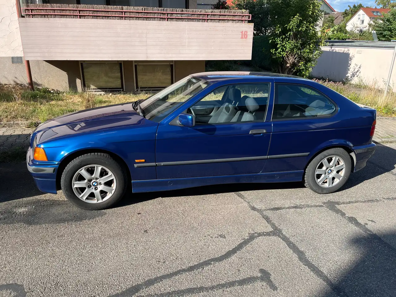 BMW 316i Compact, foto 2