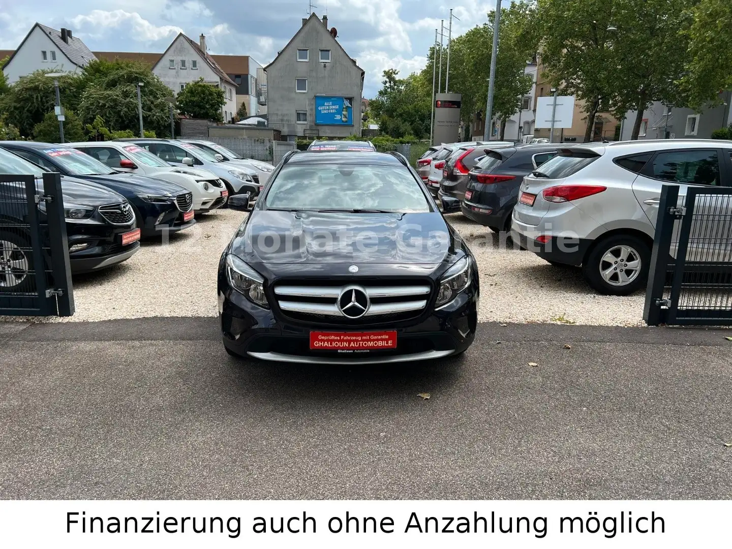 Mercedes-Benz GLA 180 GLA-Klasse 180 Automatik & Navi & Rückfahrkamera Violett - 2