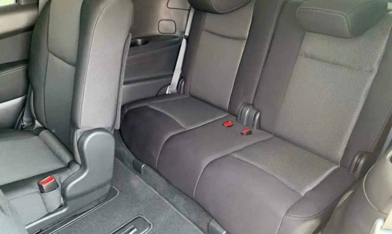 Nissan Pathfinder снимка Nissan Pathfinder