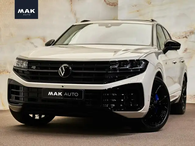 Volkswagen Touareg R V6 eHybrid 4Motion Final Edition, pano, tr.haak,