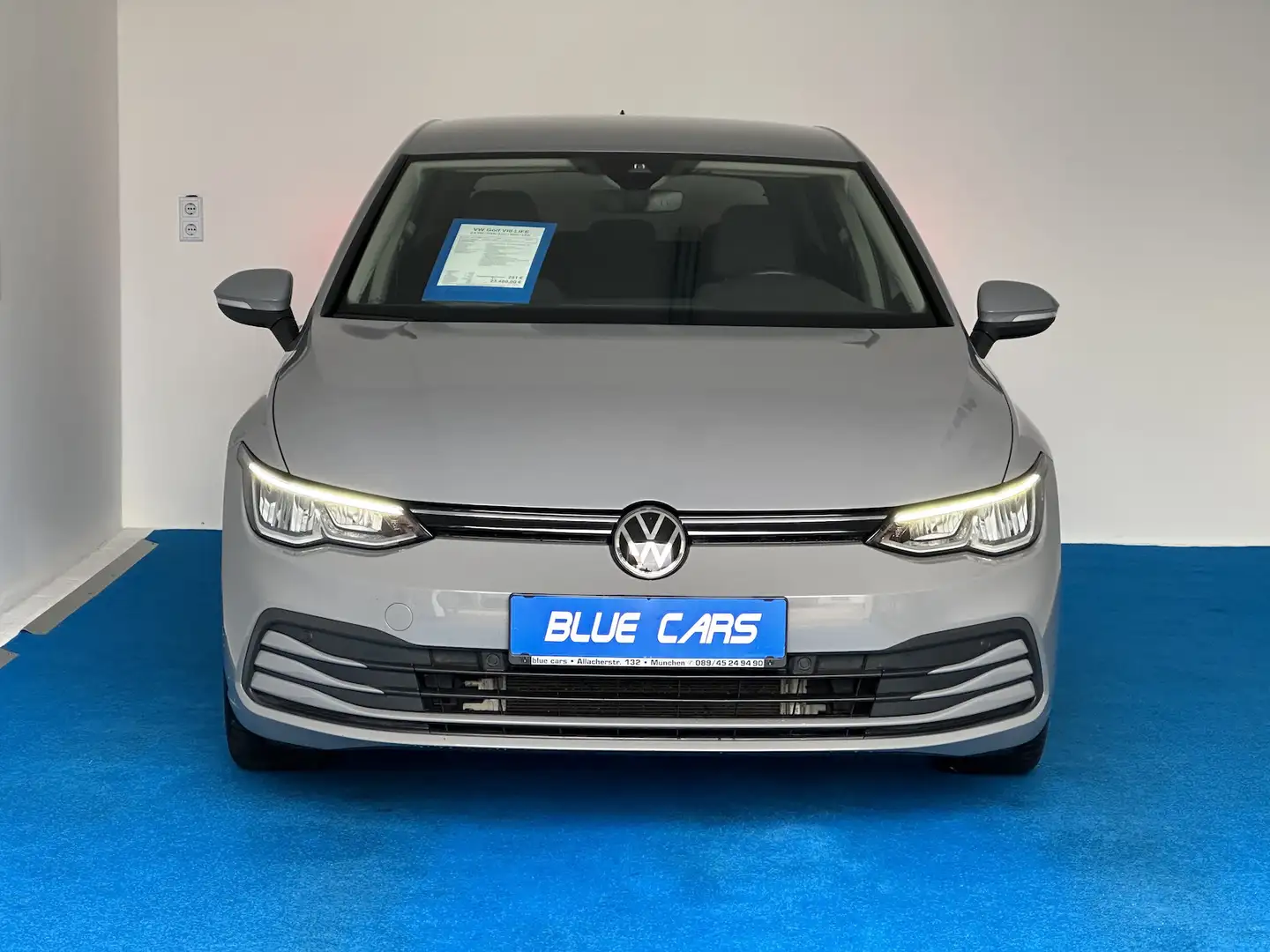 Volkswagen Golf VIII 2,0 DSG/Life/NAV/LED/ACC/AppleCarPlay Gris - 2