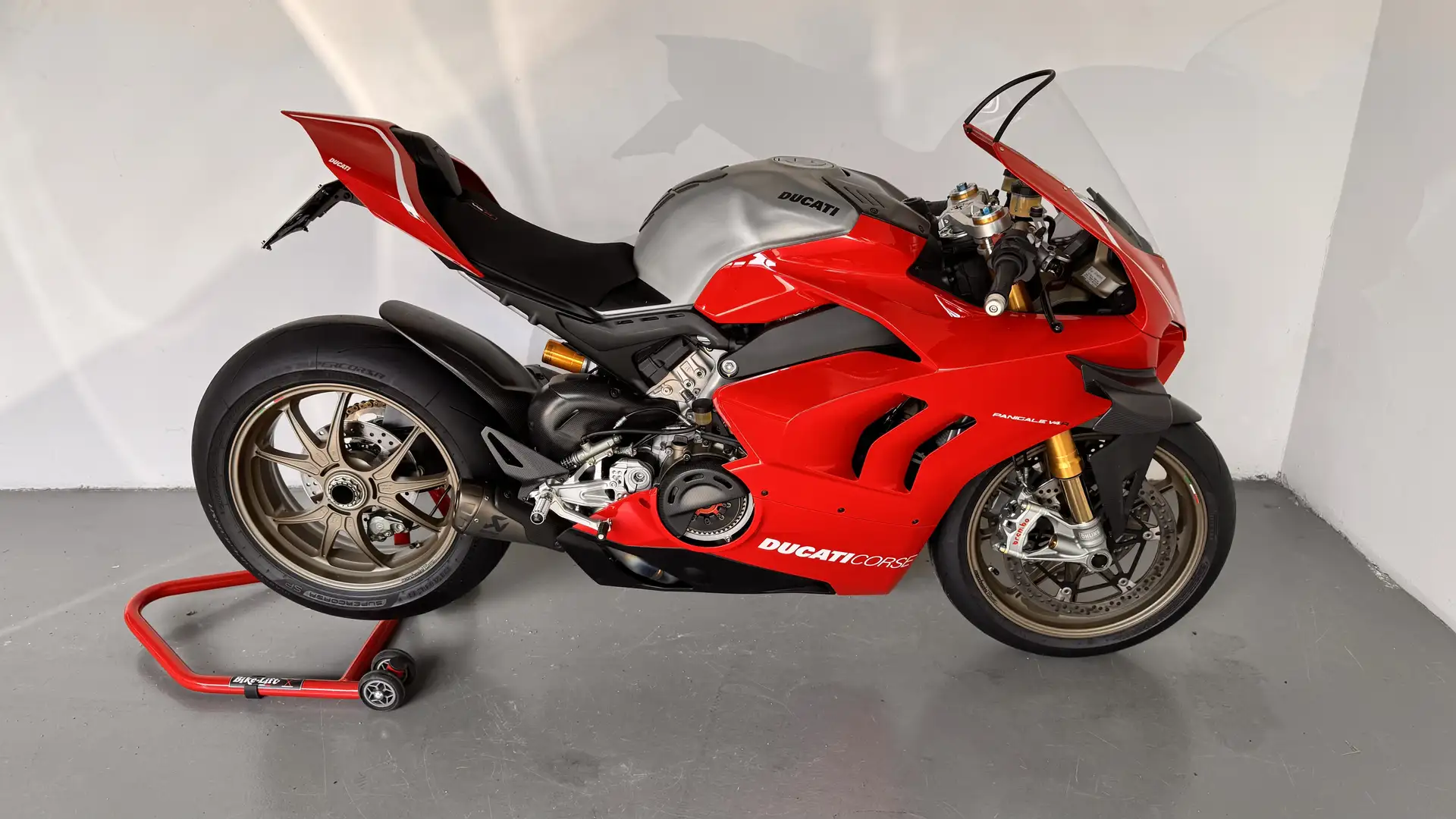 Ducati Panigale V4 R Akrapovic Marchesini Magnesio Carbonio - 2