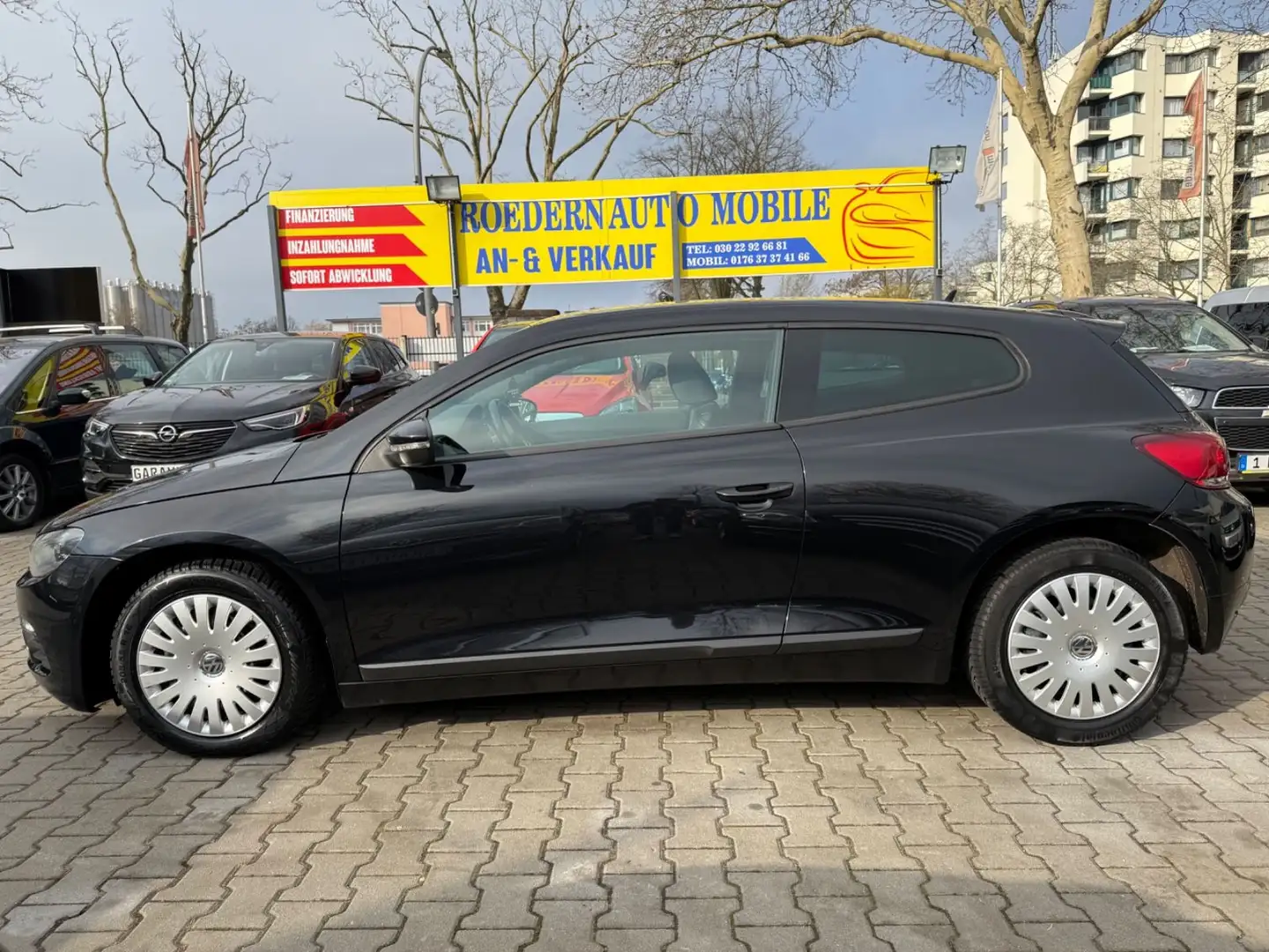 Volkswagen Scirocco 1.4 TSI 118 kW DSG Standard Schwarz - 2