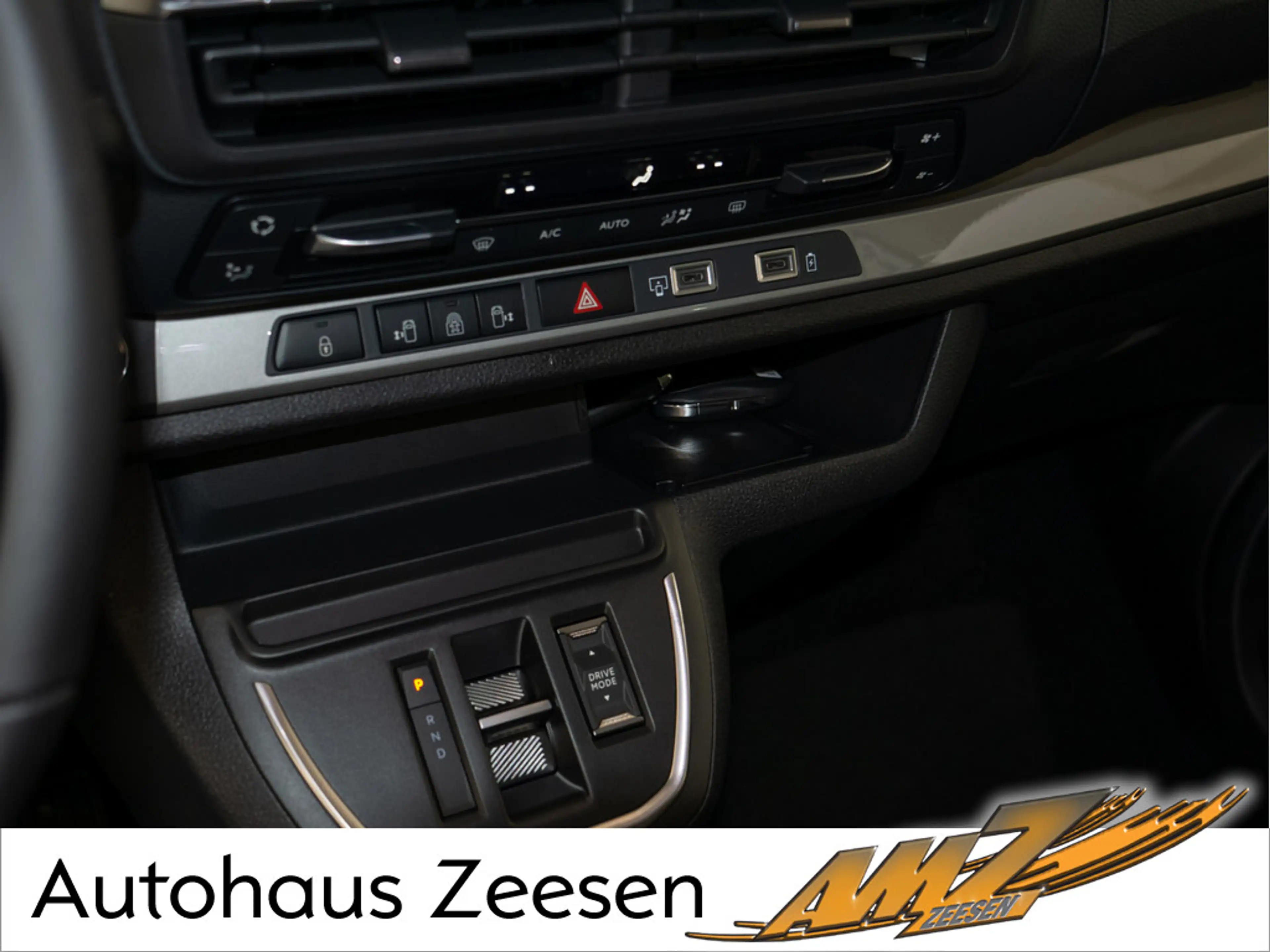 Citroen Spacetourer Max XL 180 NAVI STANDHZ AHK ACC — photo 11