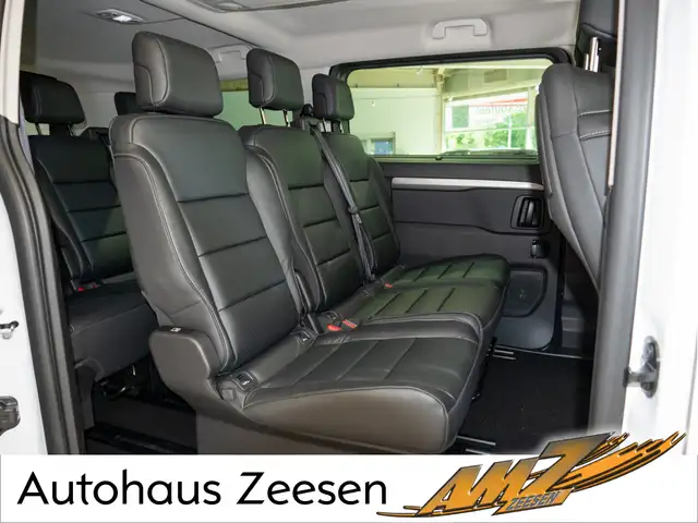 Citroen Spacetourer view 4