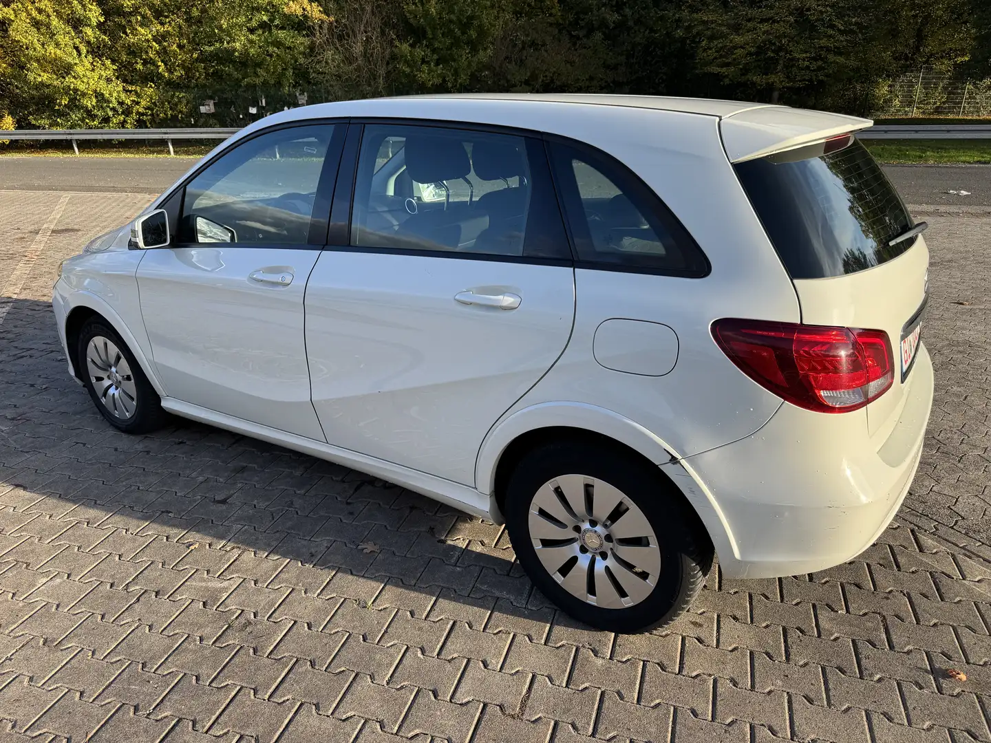 Mercedes-Benz B Electric Drive Gute Ausstattung,technisch 1a, optisch … TüV Weiß - 2