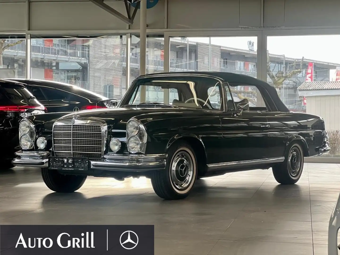 Mercedes-Benz 280 SE Cabriolet (W111) + Grün - 1