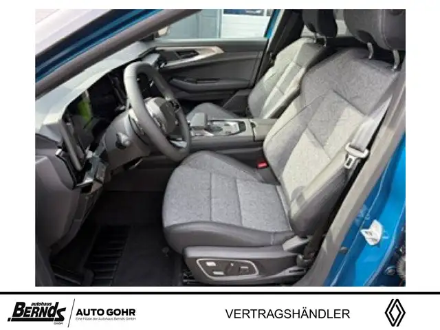 Renault Austral view 7