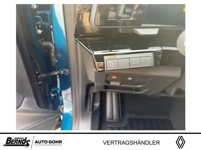 Renault Austral view 10