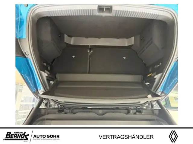 Renault Austral view 6