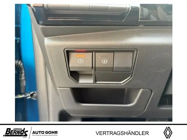 Renault Austral view 9