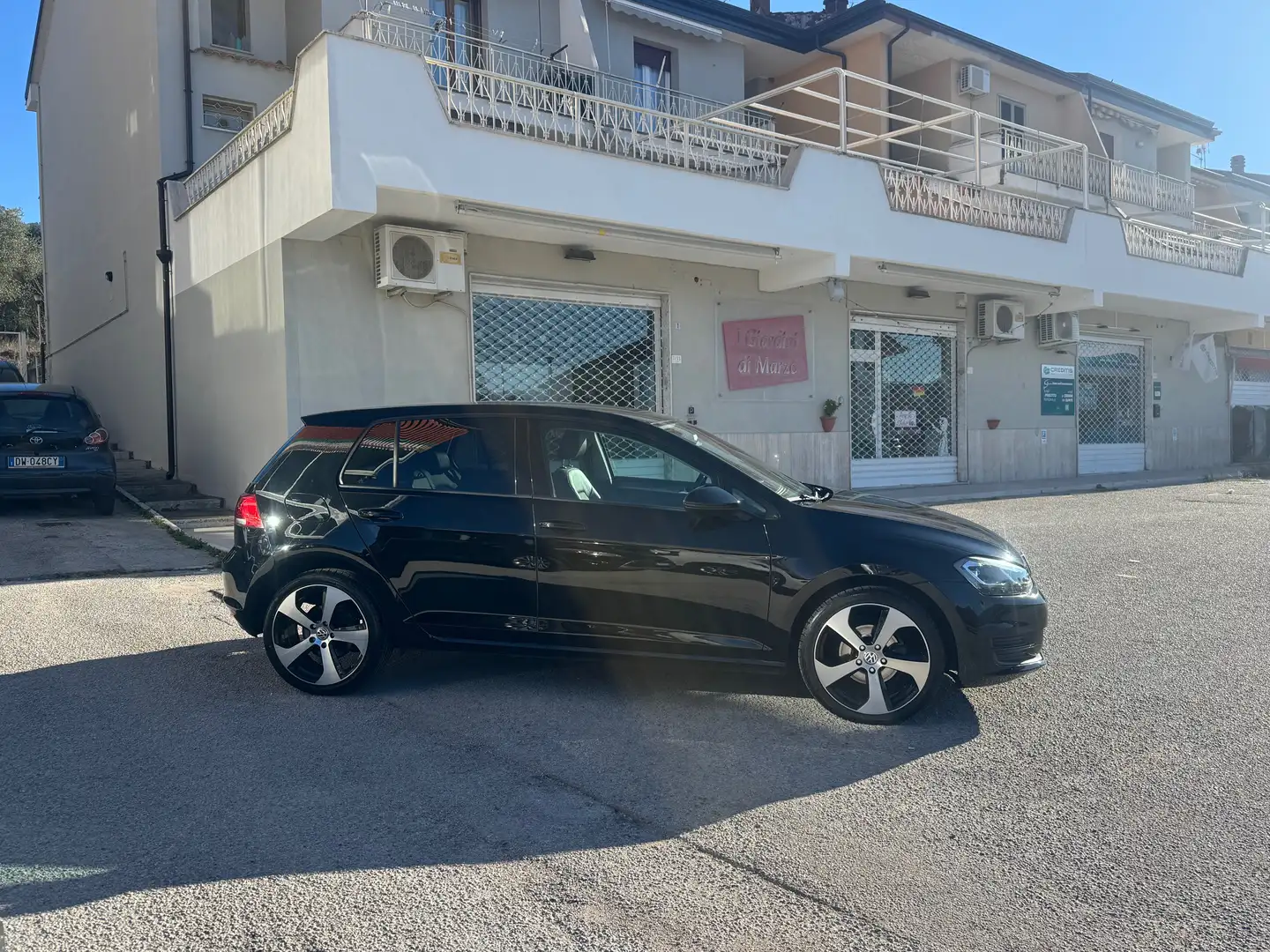 Volkswagen Golf Volkswagen Golf 7 1.6 TDI ALLESTIMENTO GTD Garanzi Nero - 2