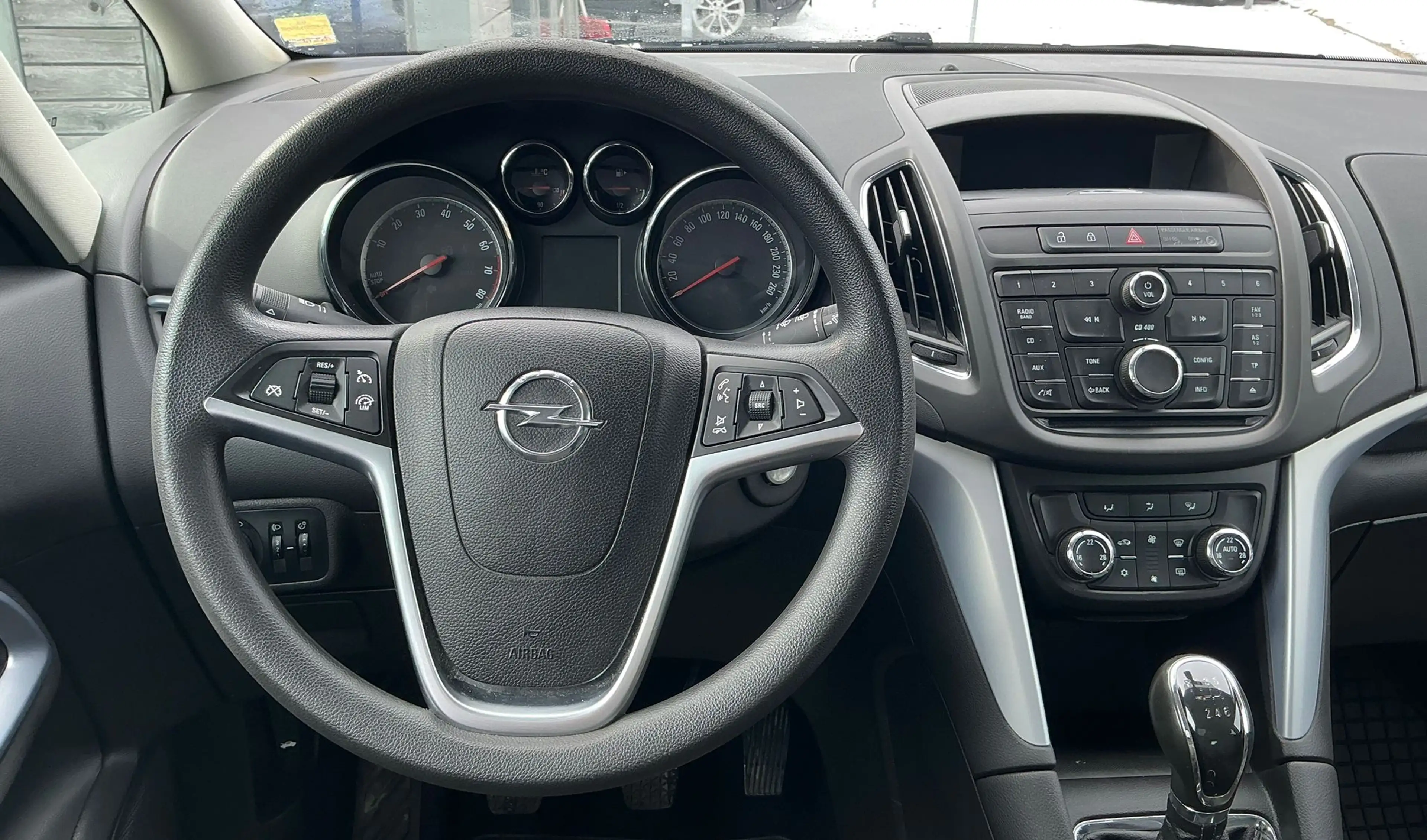 Opel Zafira Tourer Edition *7SITZER**FINANZIERUNG**GARANTIE* — photo 9