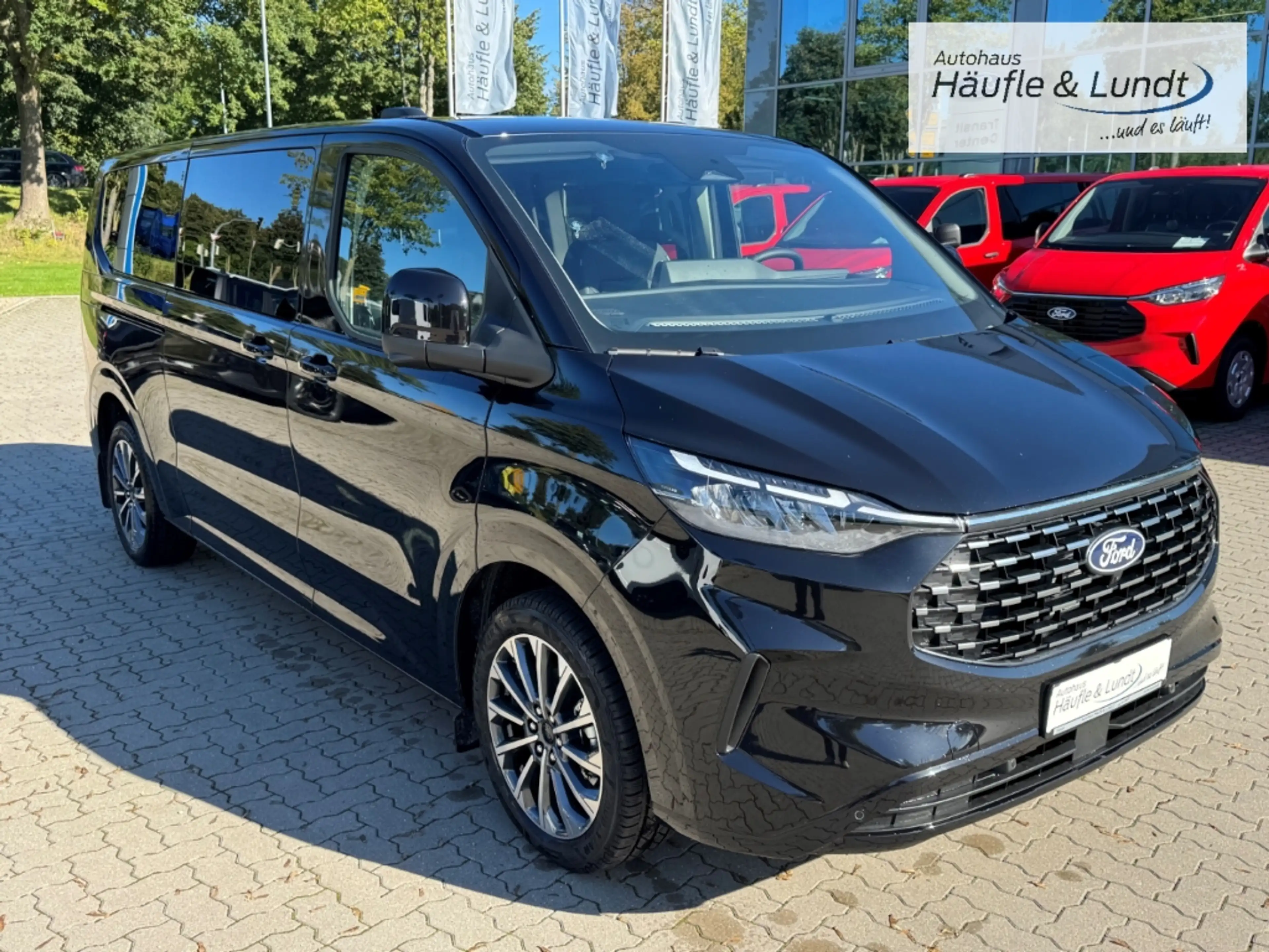 Ford Tourneo Custom L2 Titanium 170 PS Automatik -Standheizung-GJR- — photo 2