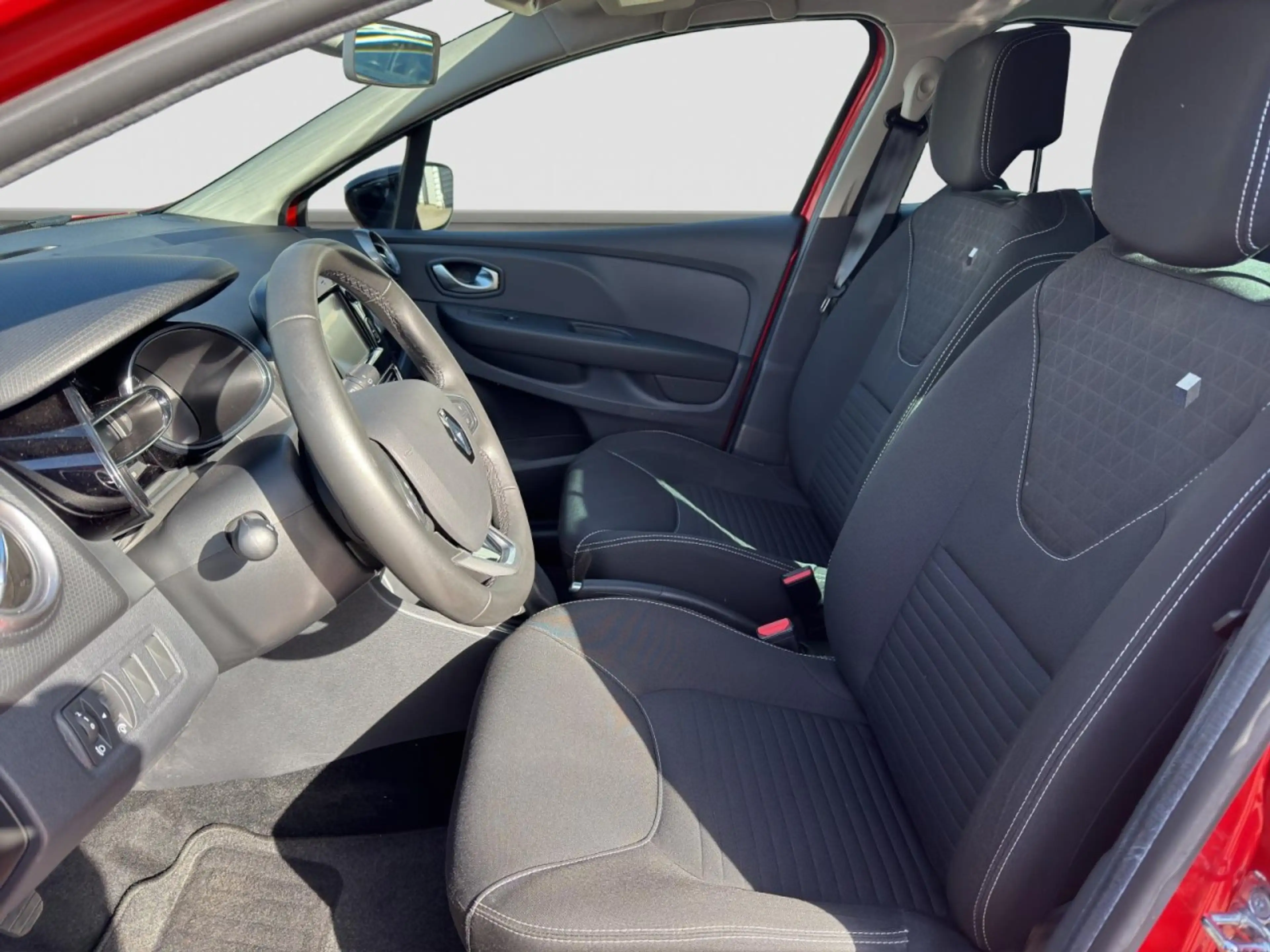 Renault Clio IV 1.2 16V Limited NAVI AHK GJR Klima Navi — photo 9