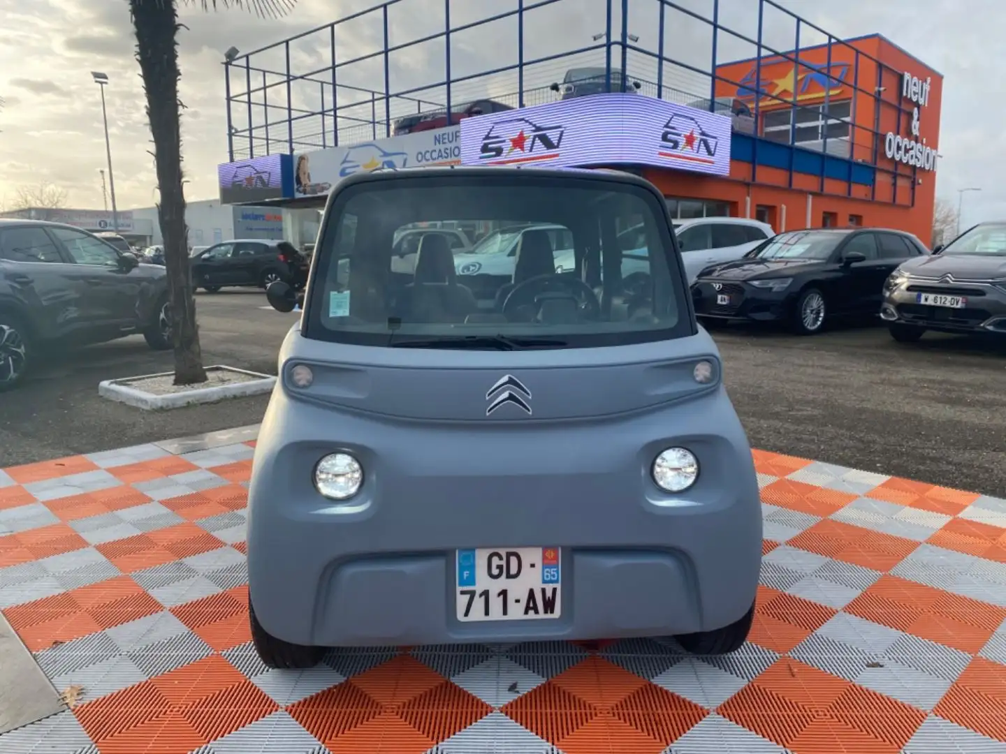 Citroen Ami AMI PACK ORANGE 1Â°Main Gris - 1