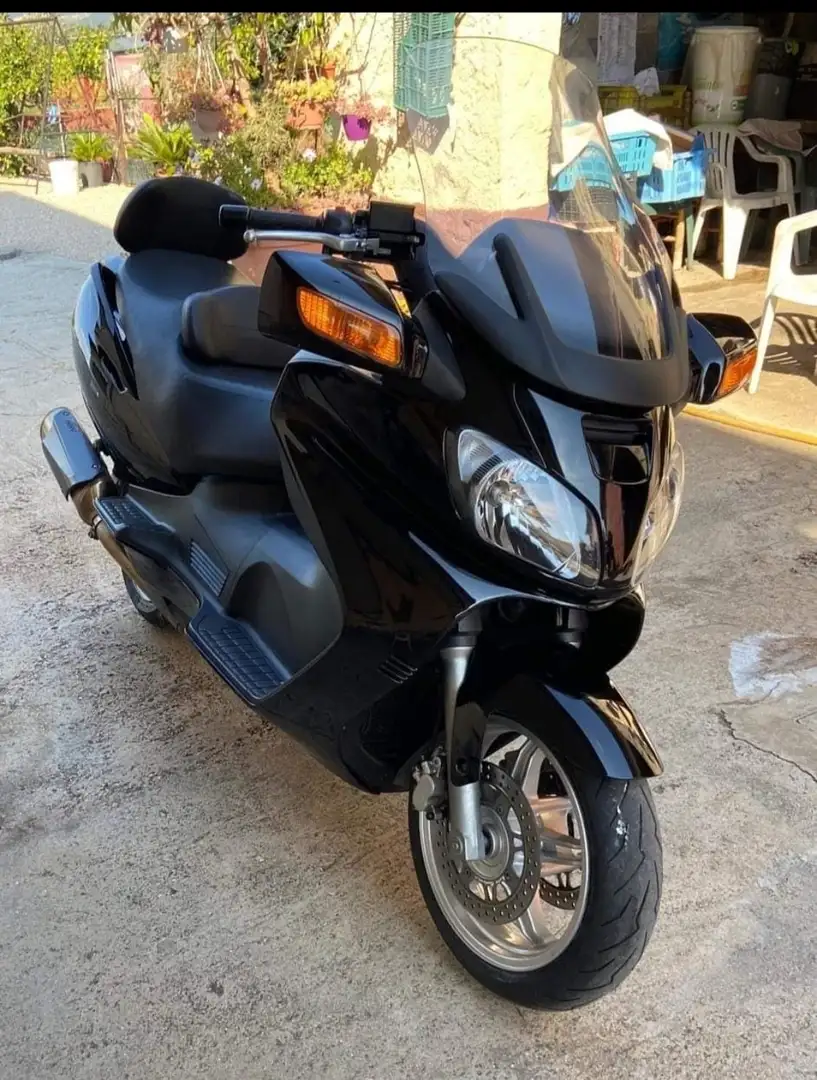 Suzuki Burgman 650 ASI Negru - 1