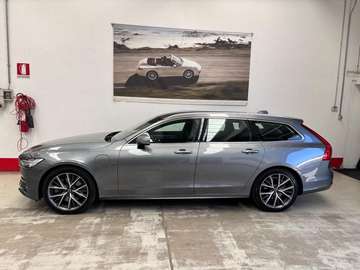 T8 Twin Engine AWD Geartronic Business Plus