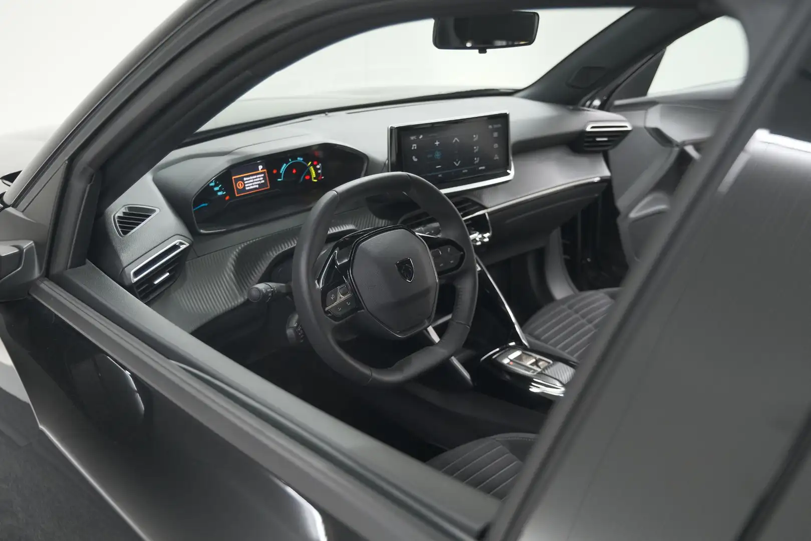 Peugeot e-2008 EV Active 50 kWh | Parkeersensoren | Apple Carplay Nero - 2