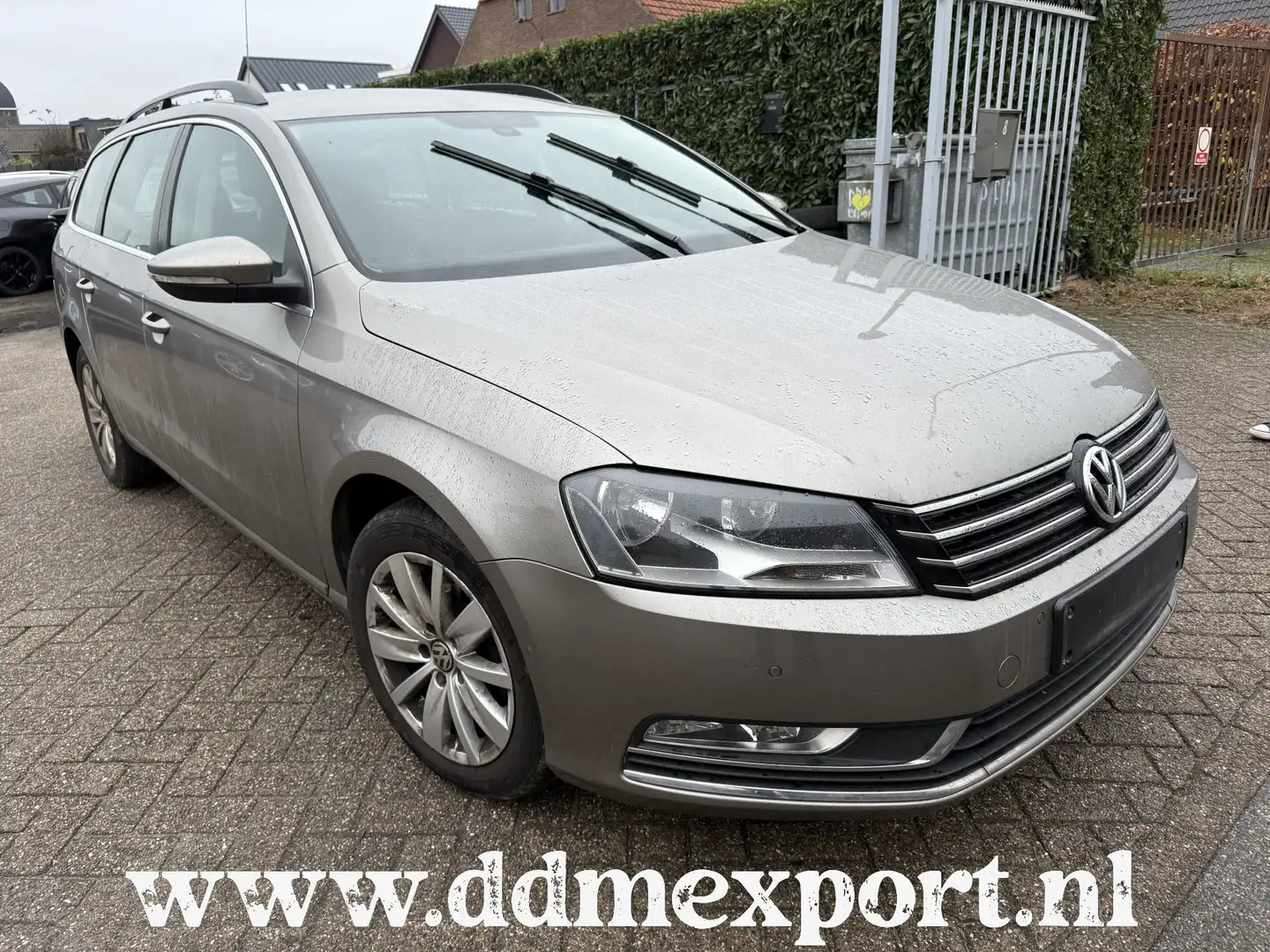 Volkswagen Passat Variant 1.6 TDI Comfortline 2 INJECTOR KAPOT Brun - 1