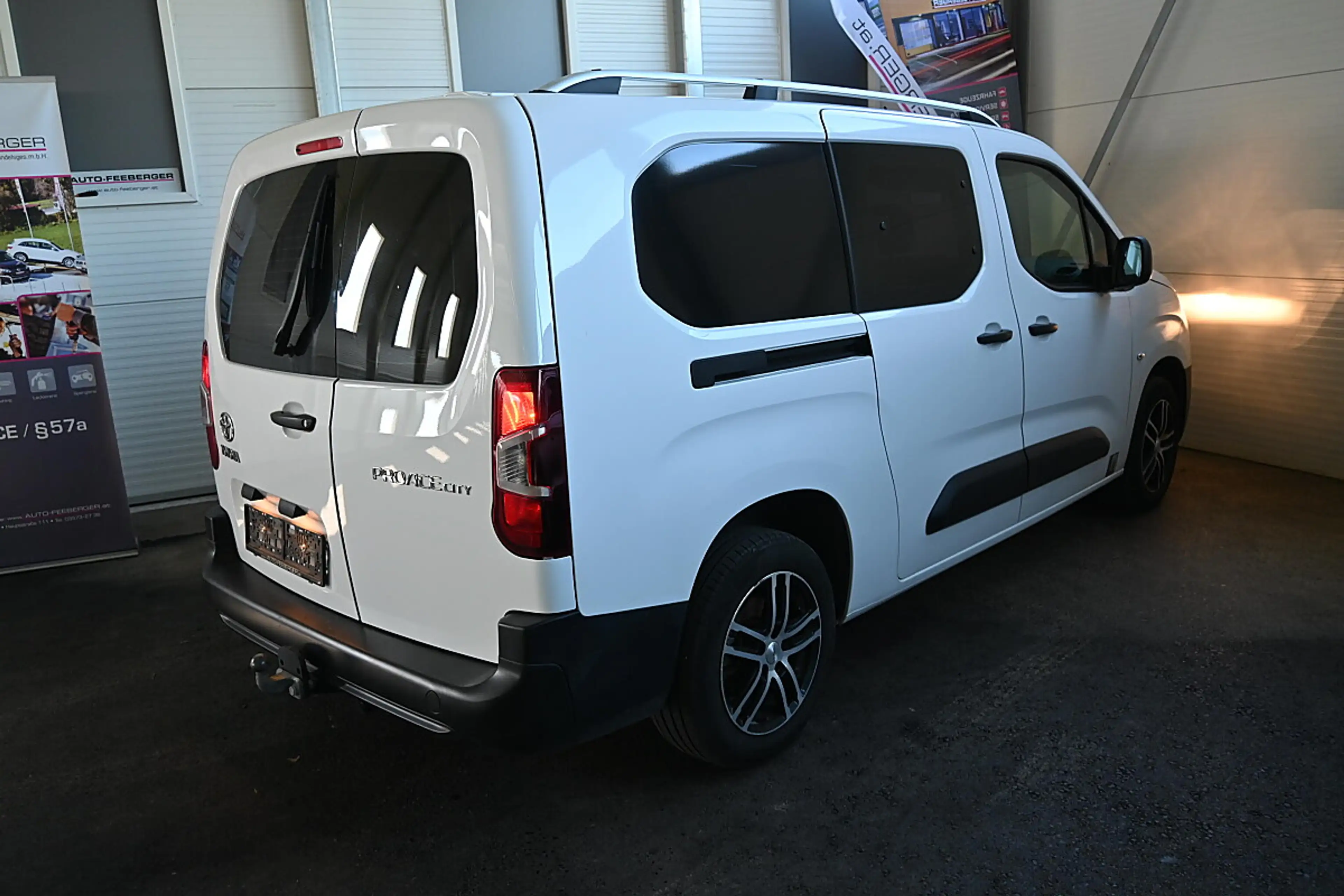 Toyota Proace City 1.5 D-4D L1 Comfort (EURO 6d) — photo 6