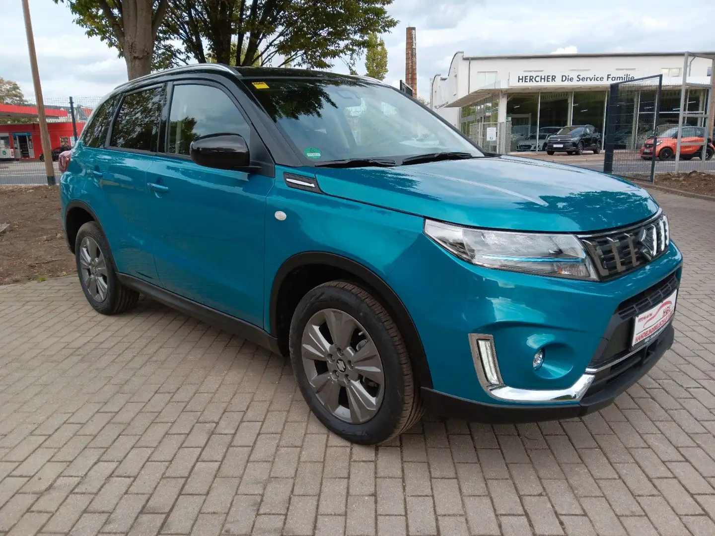 Suzuki Vitara 1.5 Hybrid Comfort 4x4 Klima SHZ Kamera Blau - 2