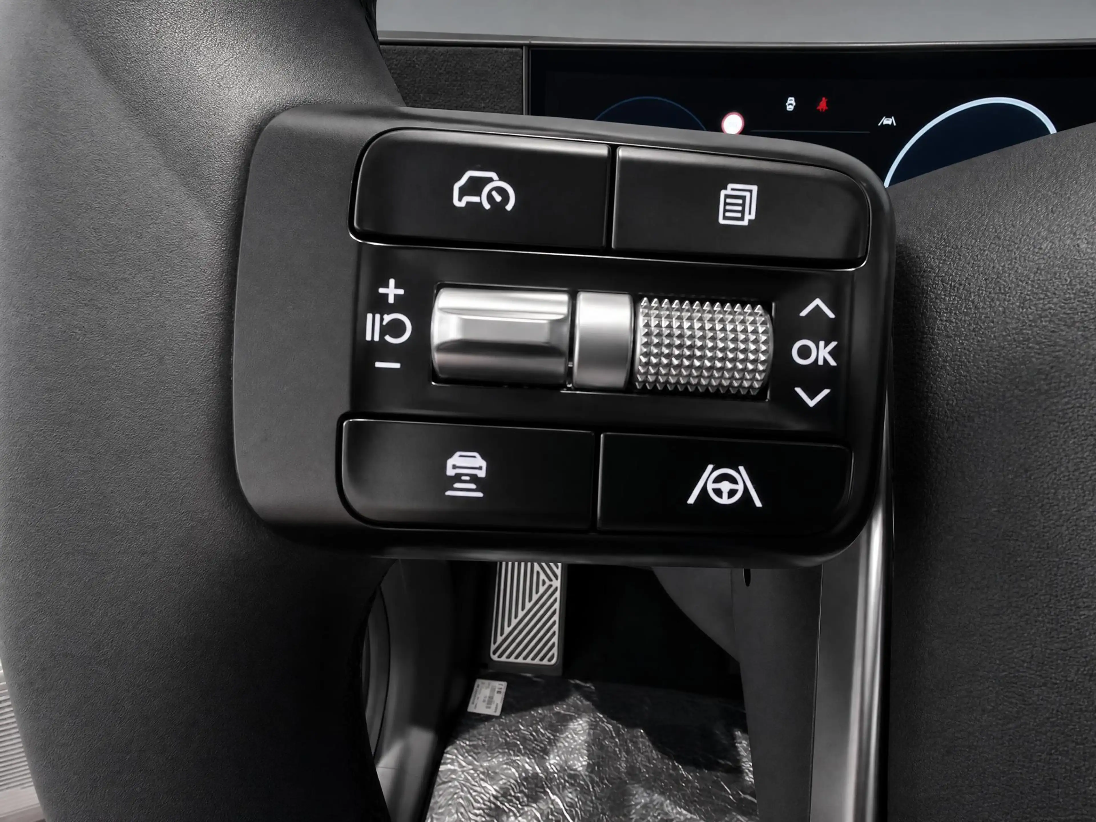 Hyundai IONIQ 9 Lounge AWD 7p. 110.3 kWh | Warmtepomp | Stoelverwa — photo 14