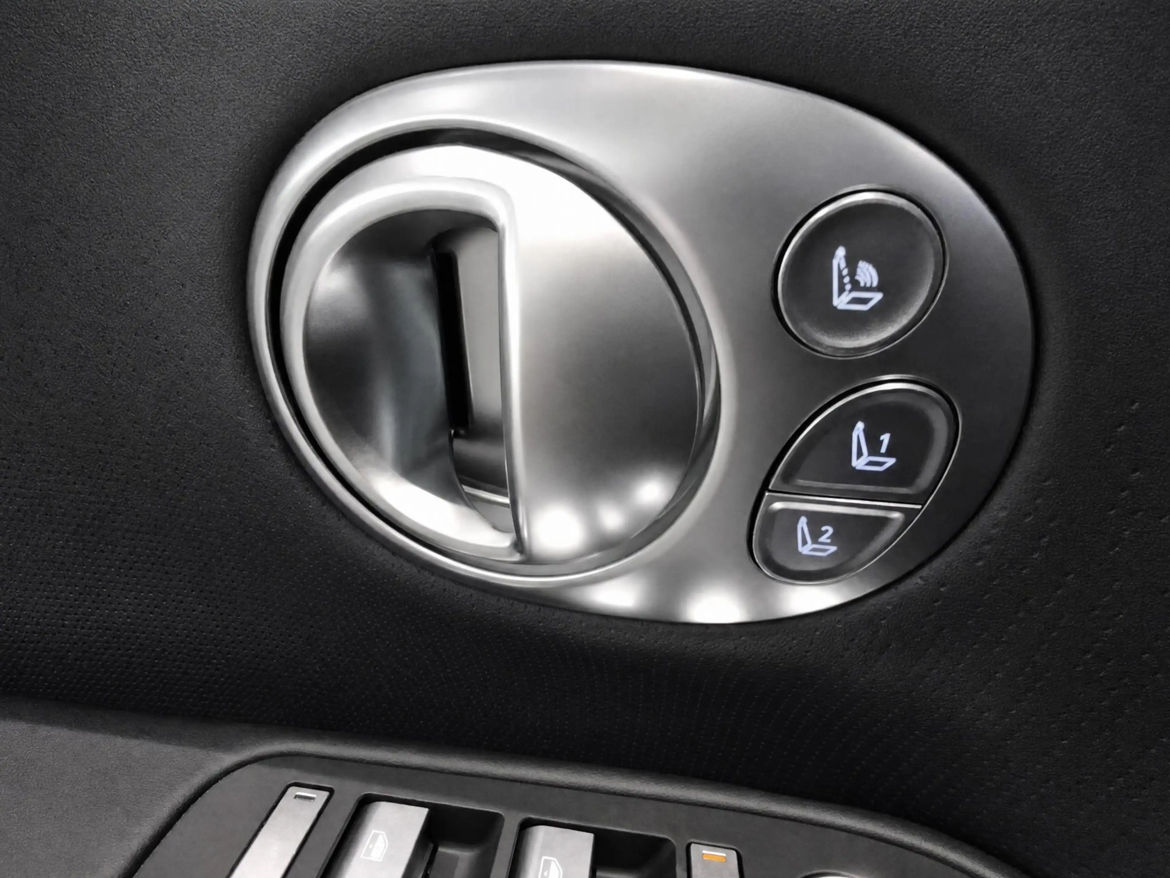 Hyundai IONIQ 9 Lounge AWD 7p. 110.3 kWh | Warmtepomp | Stoelverwa — photo 11