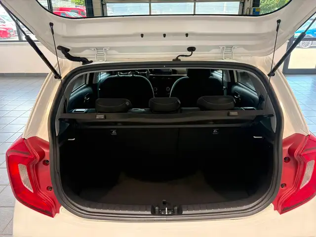 Kia Picanto view 6