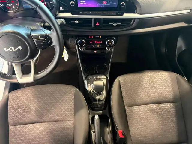 Kia Picanto view 12