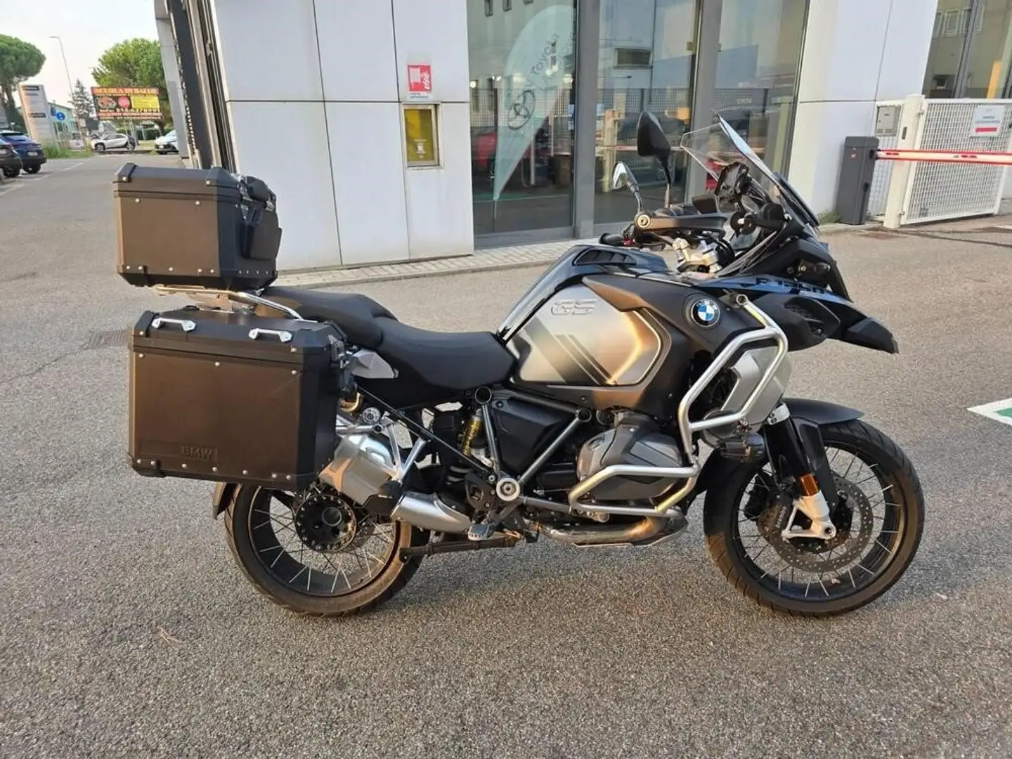 BMW R 1250 GS Adventure Чорний - 2