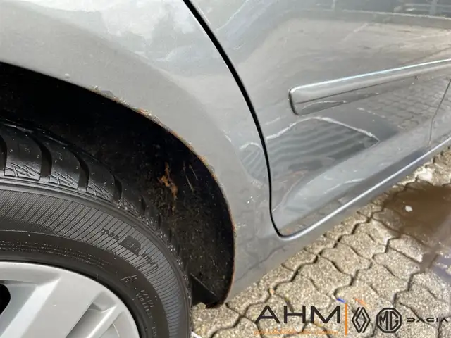 Volkswagen Golf Plus view 14