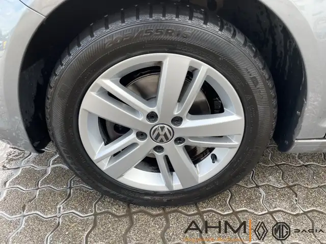 Volkswagen Golf Plus view 9