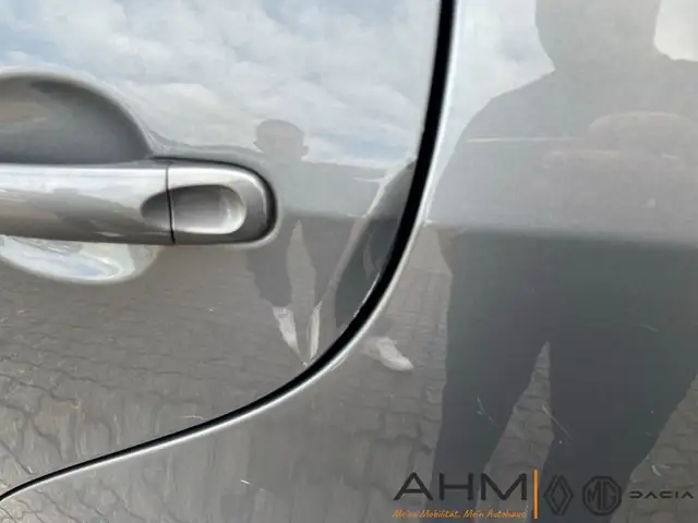Volkswagen Golf Plus view 13