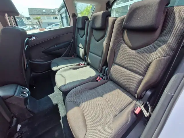 Peugeot 308 view 15